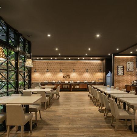 Kindness Hotel-Jue Ming Kaohsiung Esterno foto