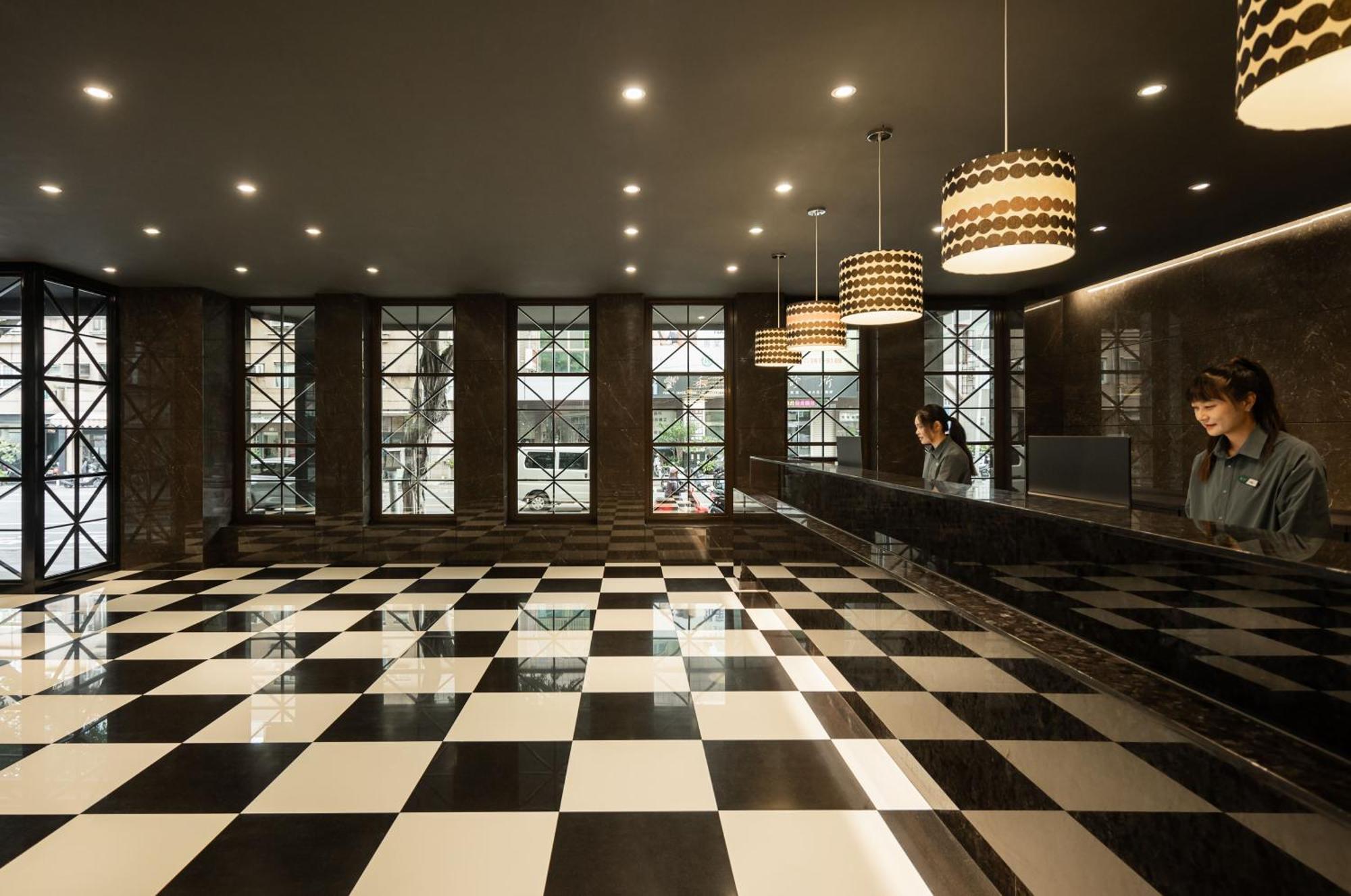 Kindness Hotel-Jue Ming Kaohsiung Esterno foto