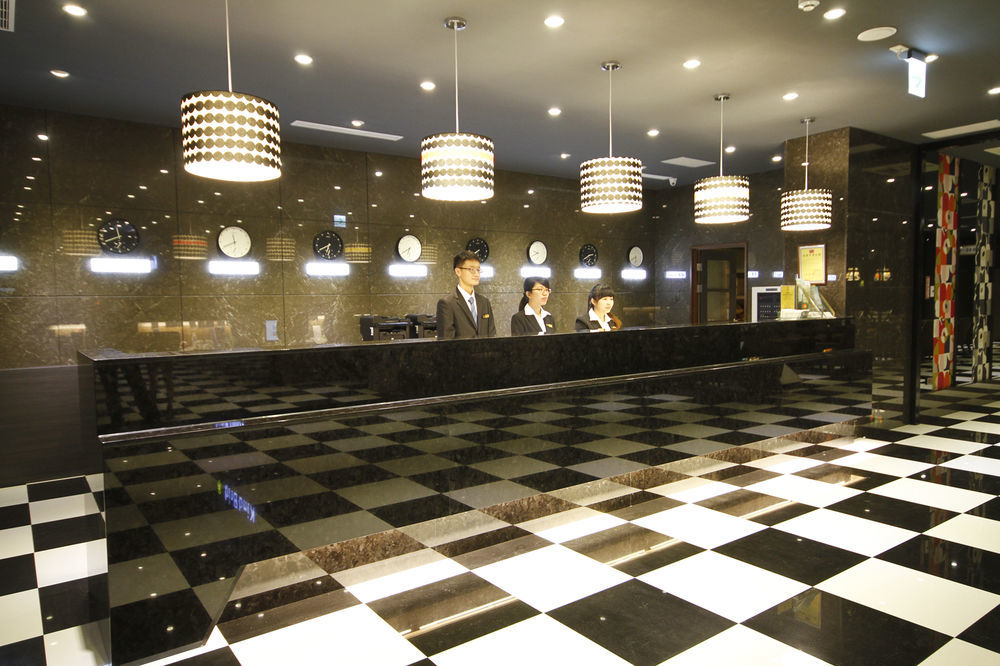 Kindness Hotel-Jue Ming Kaohsiung Esterno foto