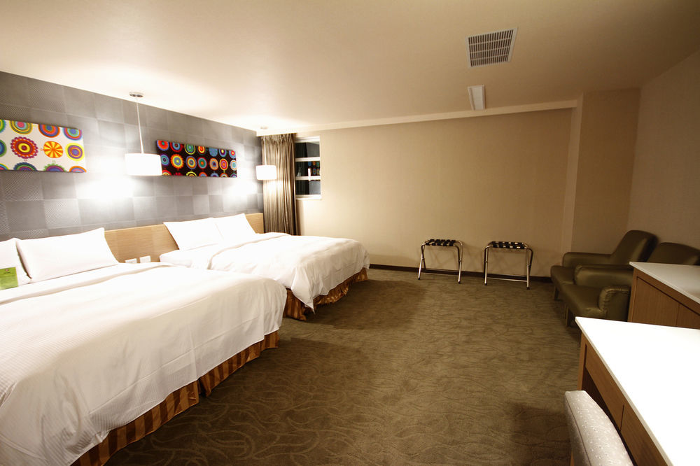 Kindness Hotel-Jue Ming Kaohsiung Esterno foto