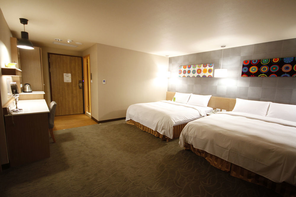 Kindness Hotel-Jue Ming Kaohsiung Esterno foto